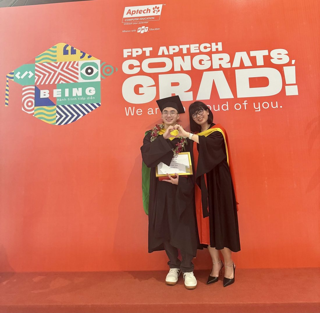 Vũ Viết Quý - Best Student cùng Cô Thi